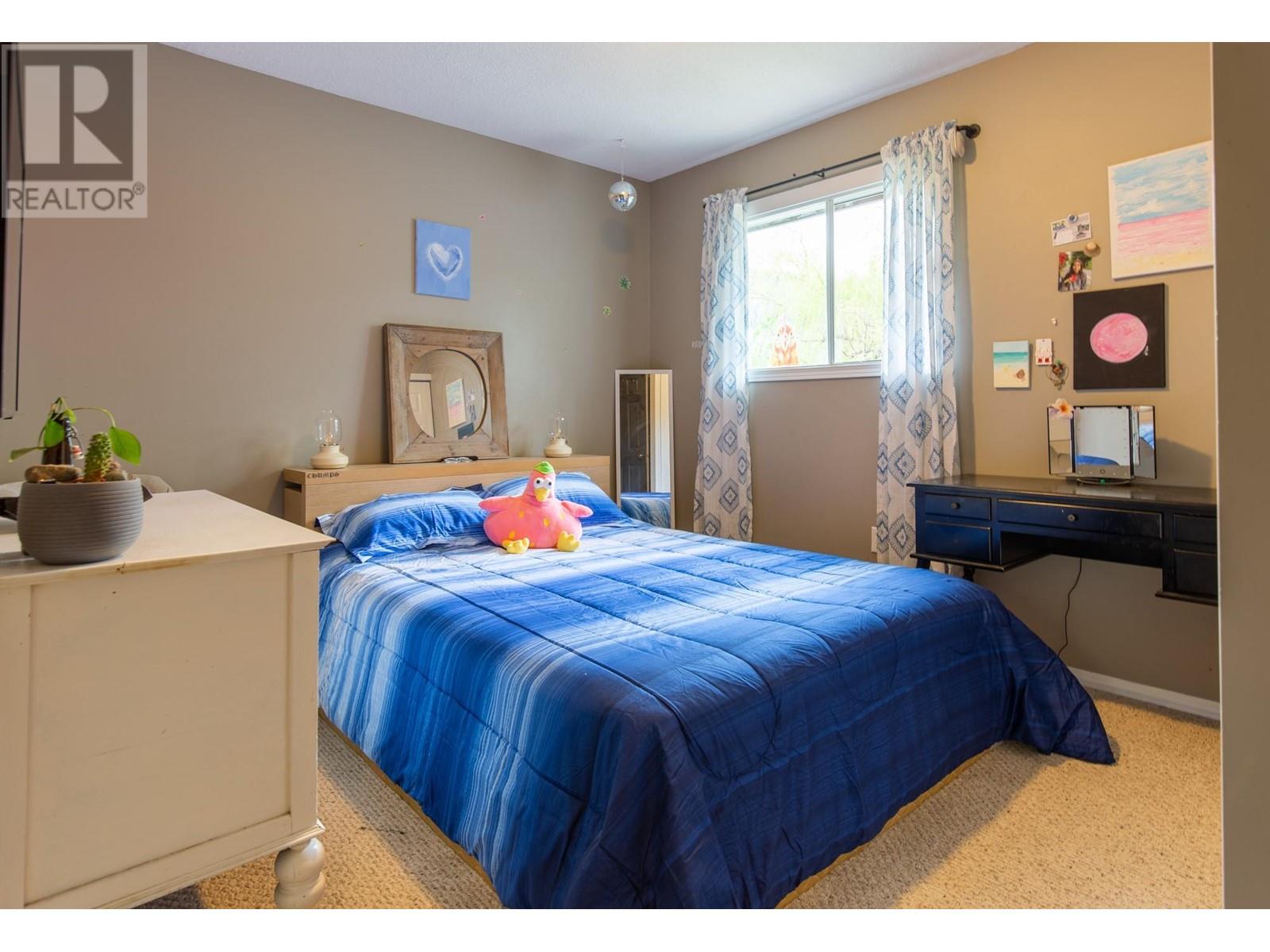 1216 Hwy 3A, Keremeos