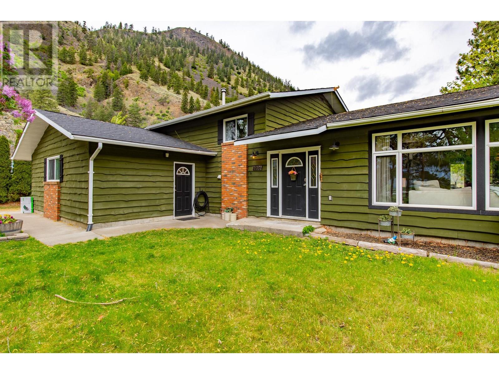 1216 Hwy 3A Other, Keremeos