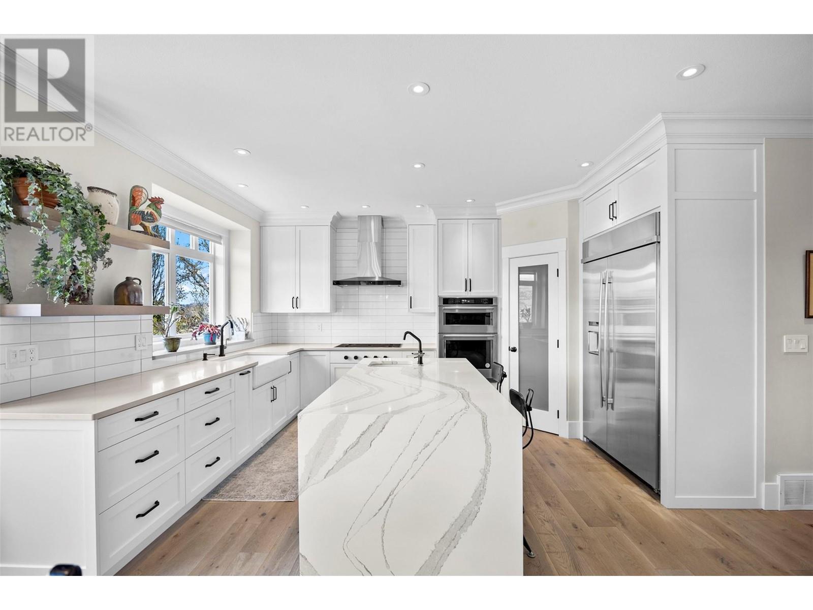314 Mariposa Court, Kamloops