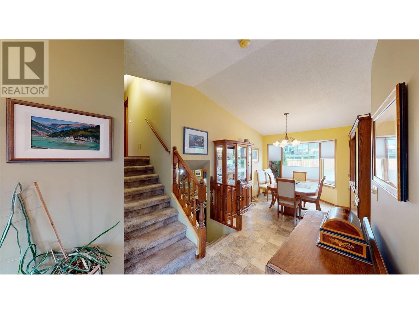 1600 7th Avenue S, Cranbrook