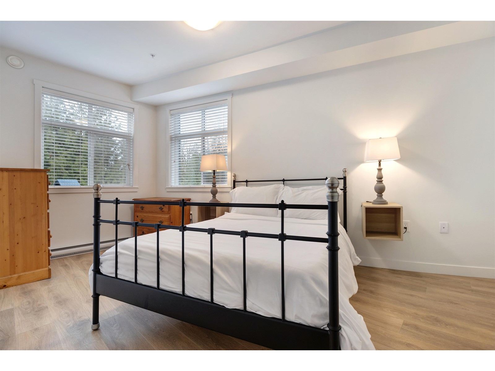 215 5415 BRYDON CRESCENT, Langley