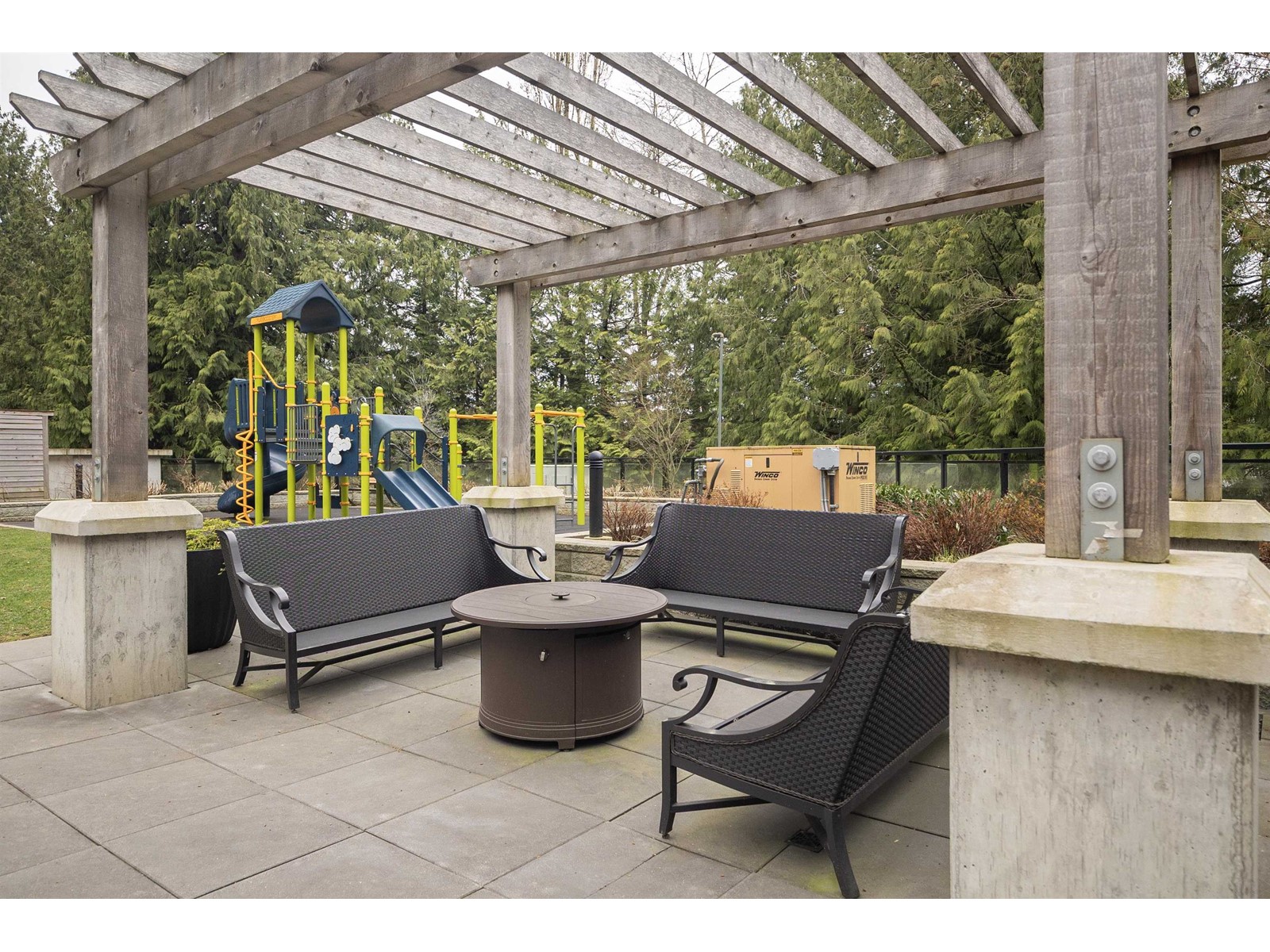 215 5415 BRYDON CRESCENT, Langley