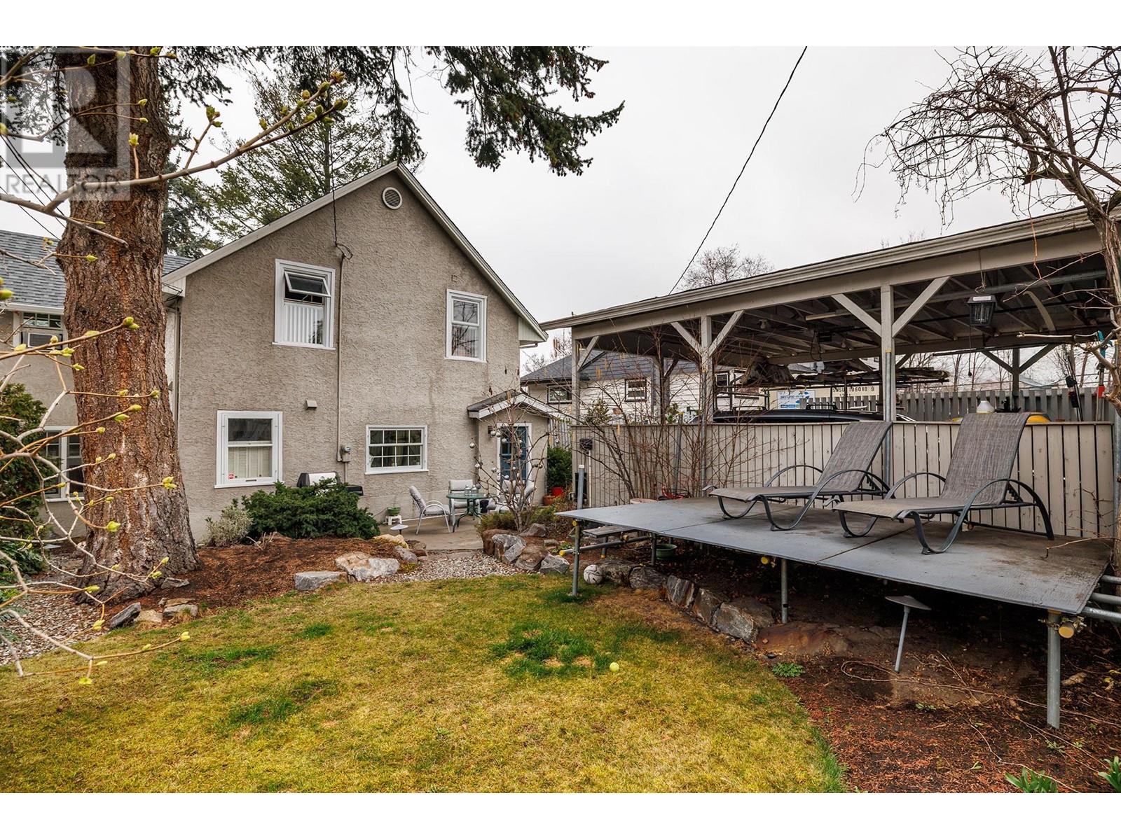  1537 Lakeview Street, Kelowna