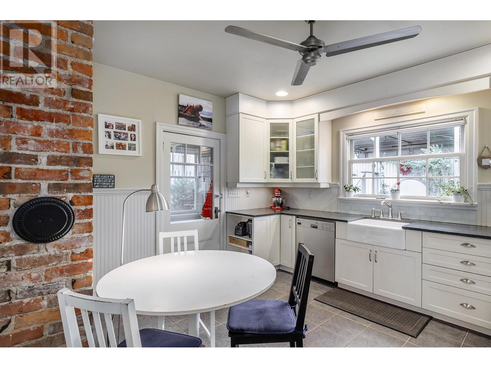  1537 Lakeview Street, Kelowna