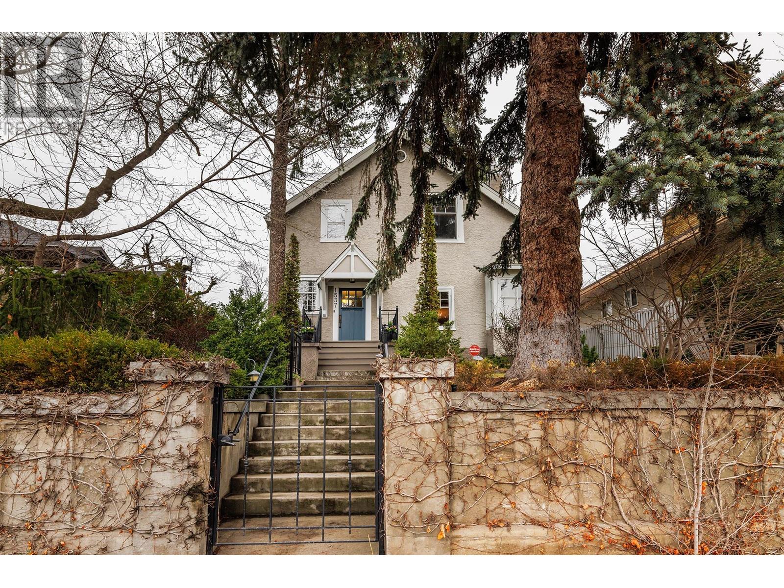  1537 Lakeview Street, Kelowna