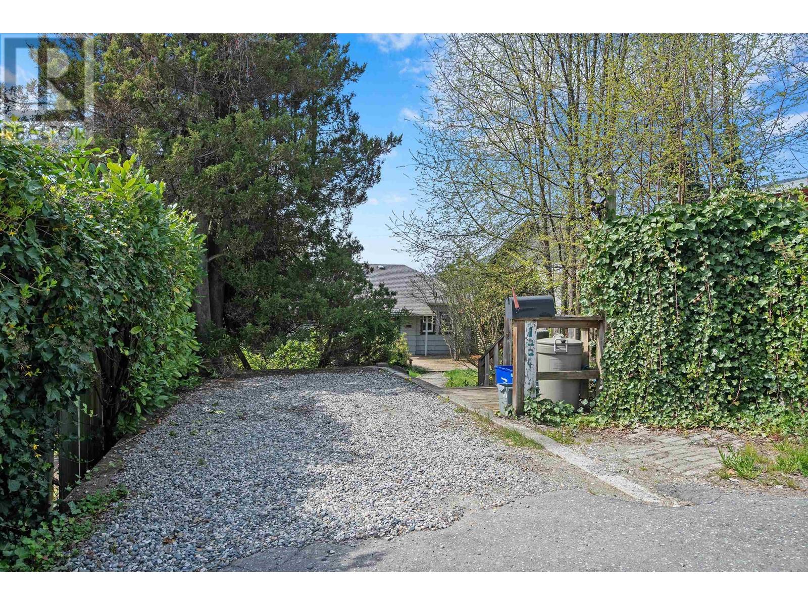 1224 21ST STREET, West Vancouver