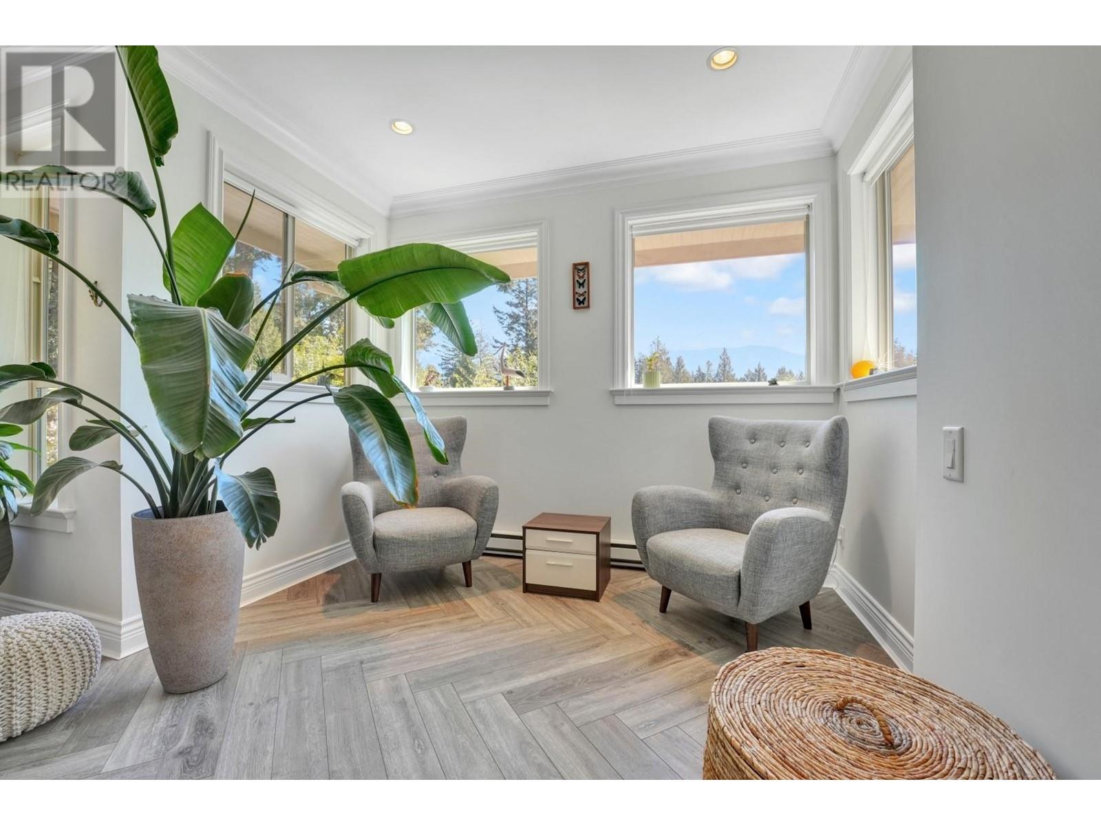 1321 HILLCREST ROAD, Bowen Island