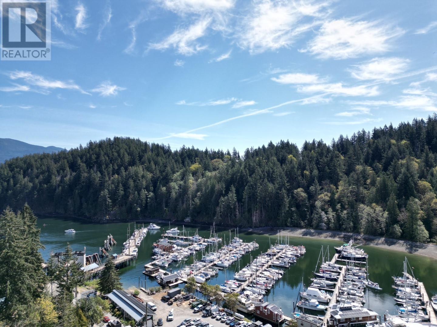 1321 HILLCREST ROAD, Bowen Island