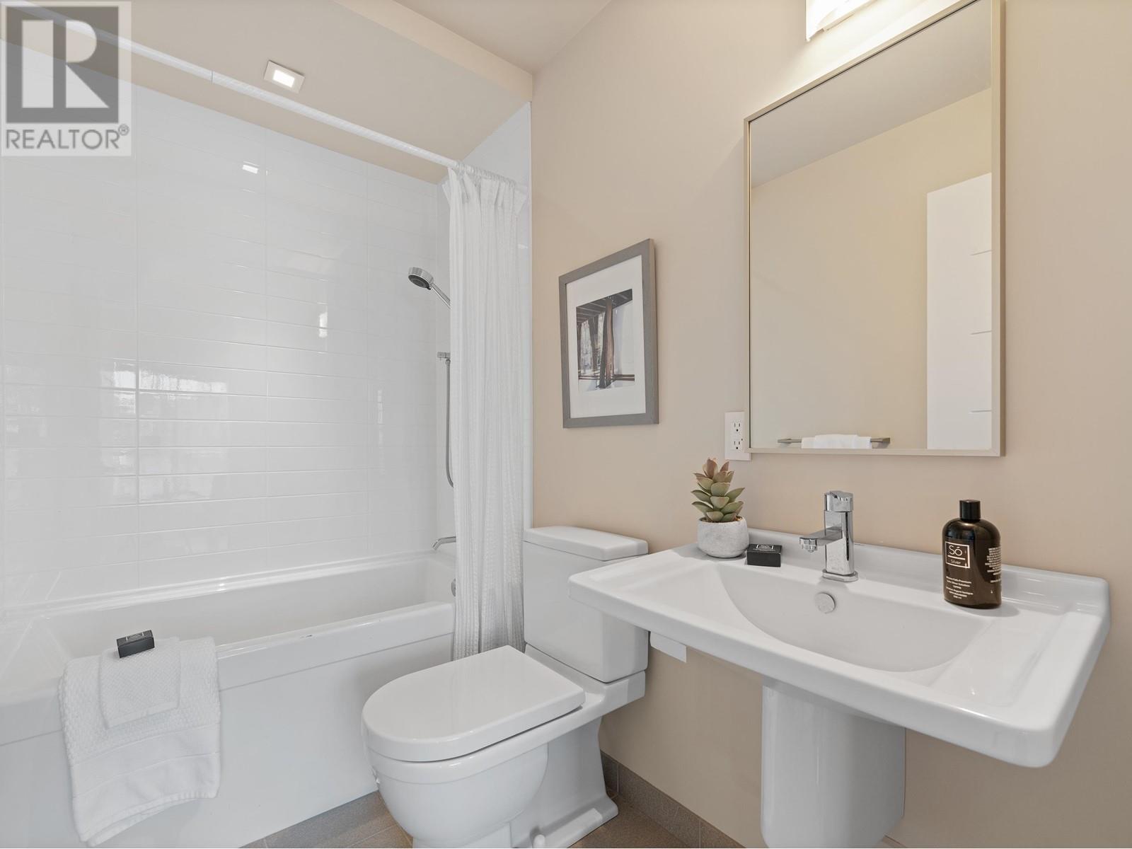 5810 EAGLE ISLAND, West Vancouver