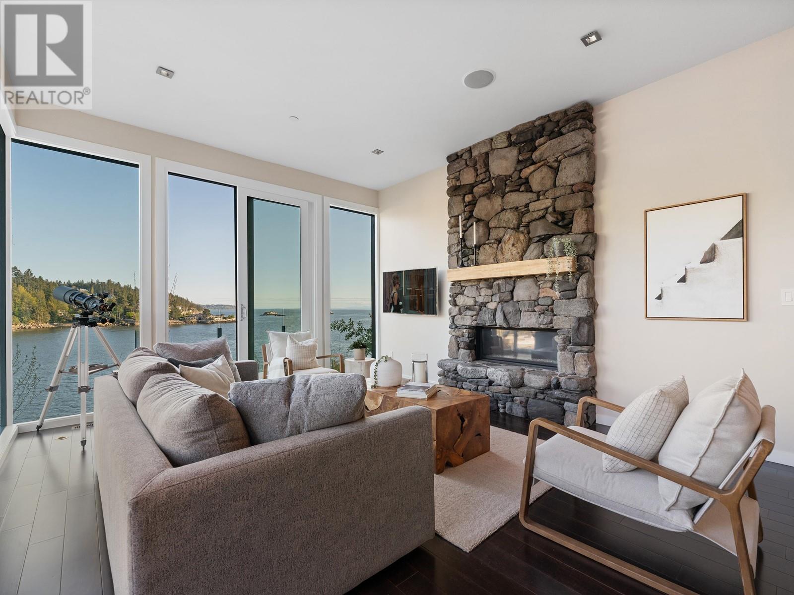5810 EAGLE ISLAND, West Vancouver