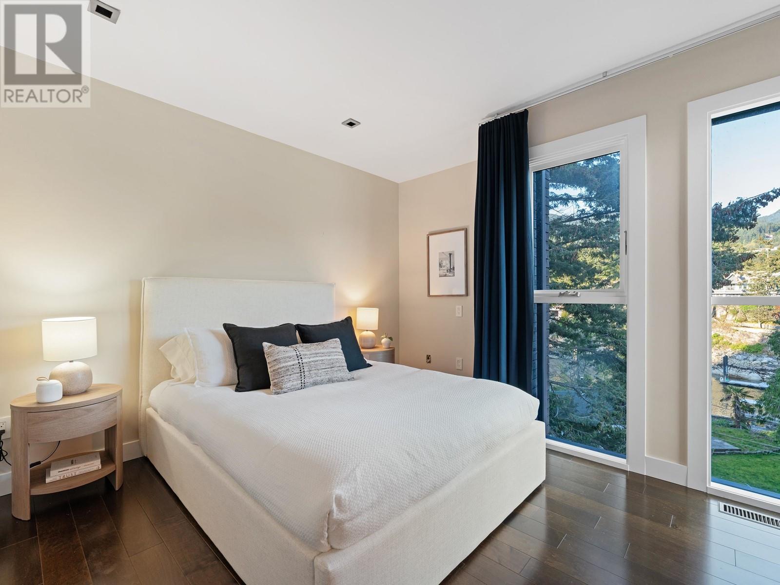 5810 EAGLE ISLAND, West Vancouver