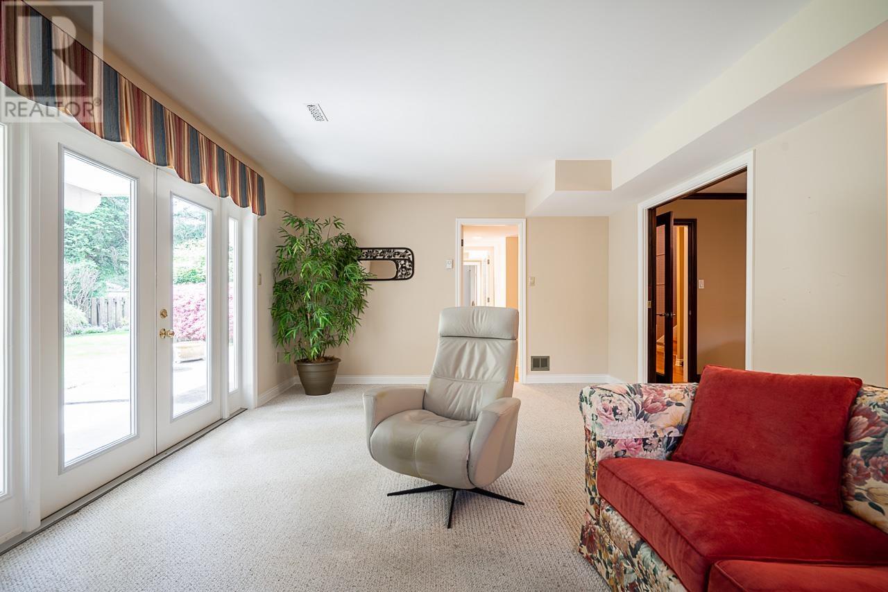 2477 KEATS ROAD, North Vancouver
