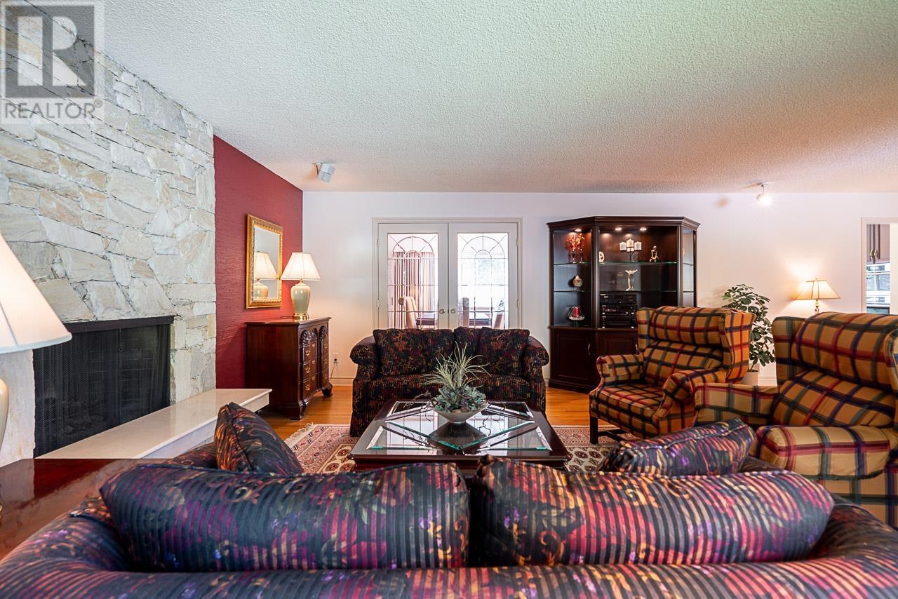 2477 KEATS ROAD, North Vancouver