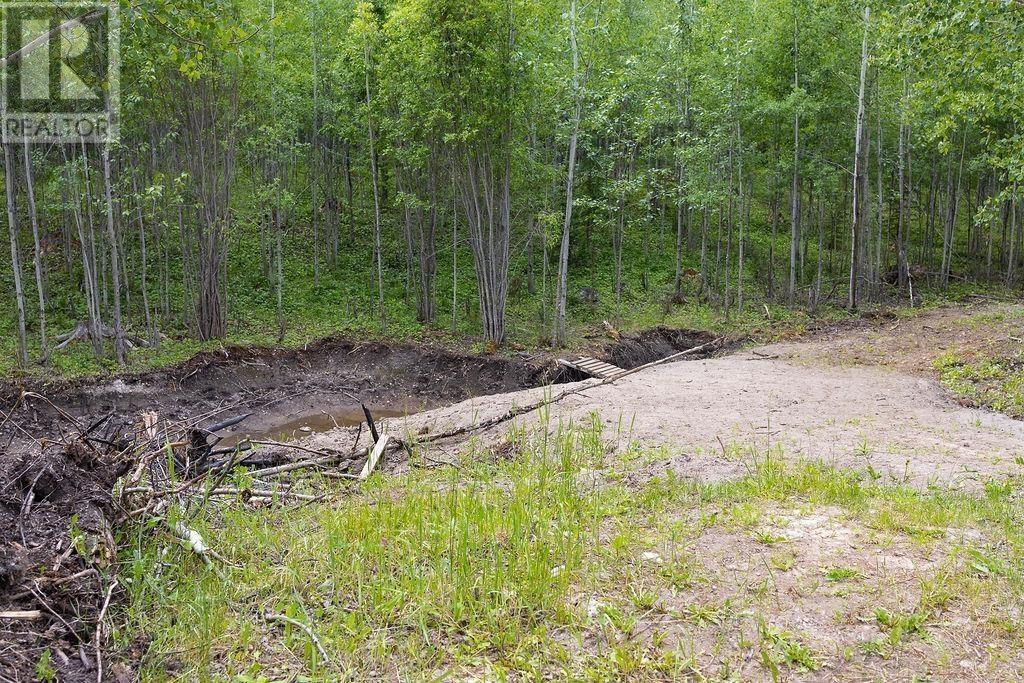 565 OAK ROAD, Vanderhoof