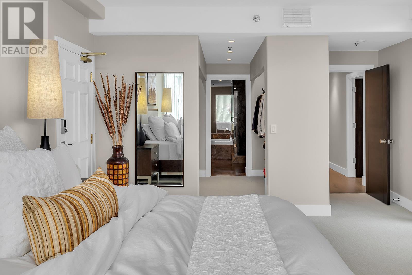 1152 Sunset Drive Unit# 1702, Kelowna