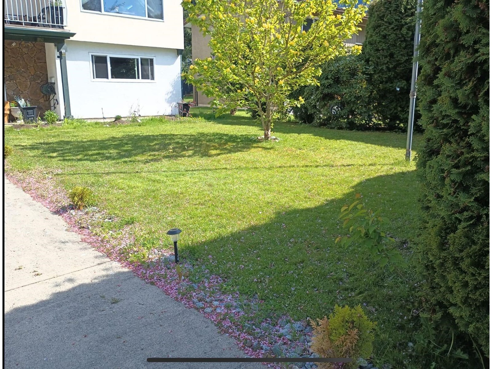 281 CARIBOO AVENUE, Hope, Hope