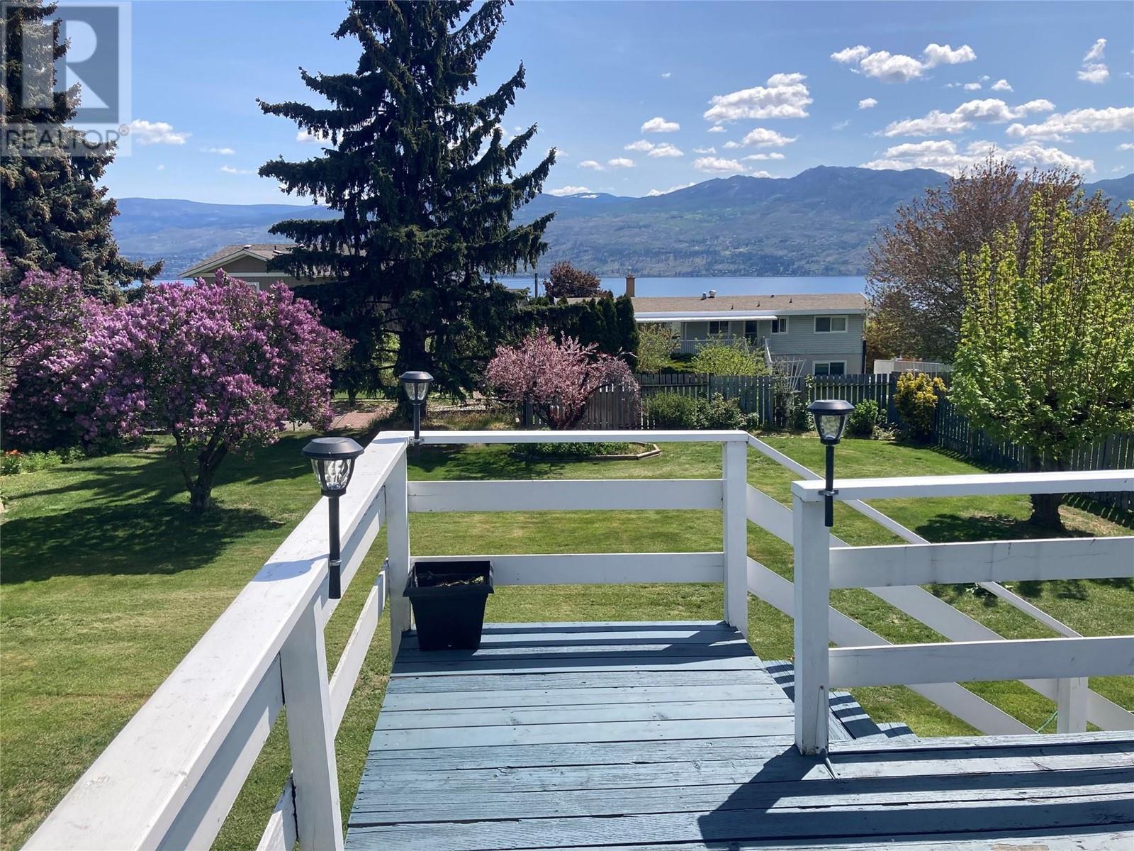  2181 Peters Road, West Kelowna