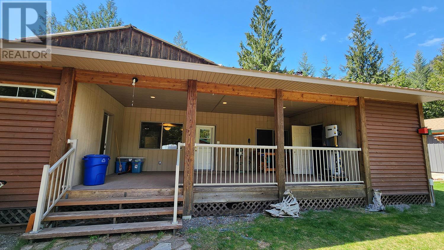 16424 Wadds Road, Crawford Bay