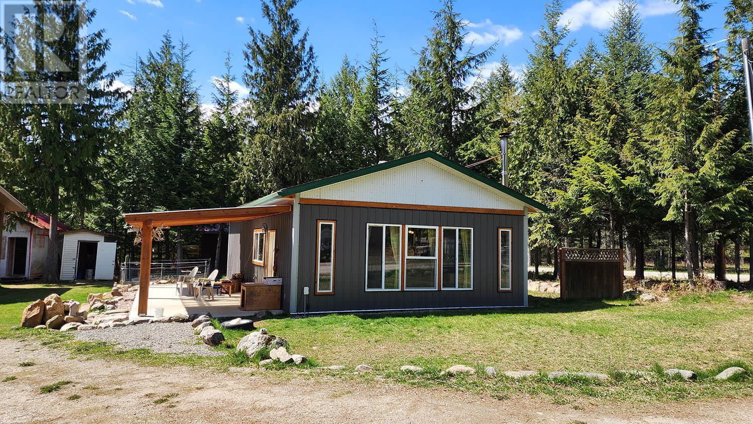16424 Wadds Road, Crawford Bay