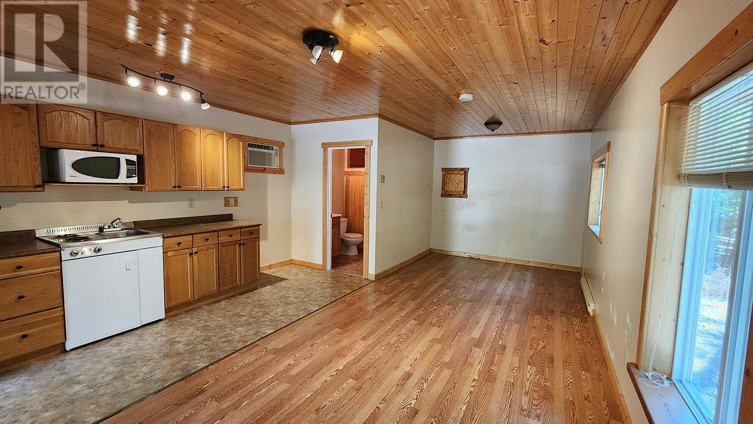 16424 Wadds Road, Crawford Bay