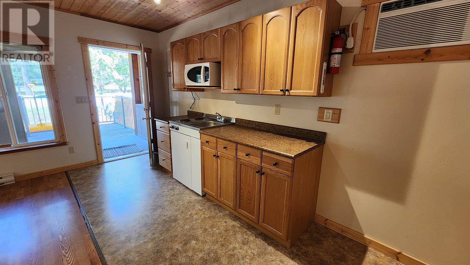 16424 Wadds Road, Crawford Bay