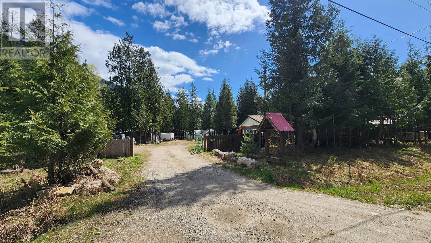 16424 Wadds Road, Crawford Bay