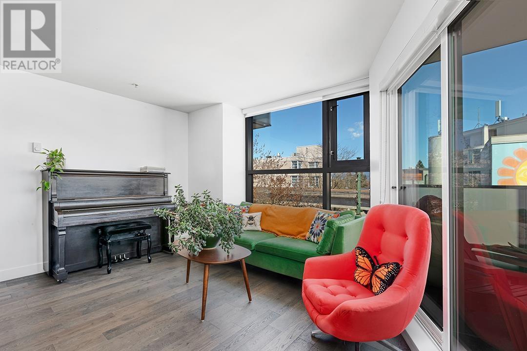 309 3456 COMMERCIAL STREET, Vancouver