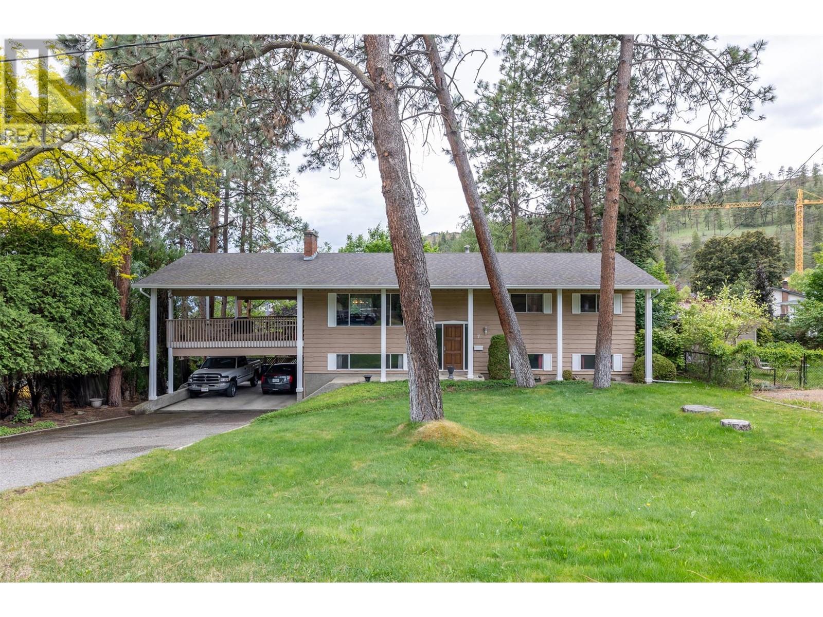 7 Bello Road, Kelowna
