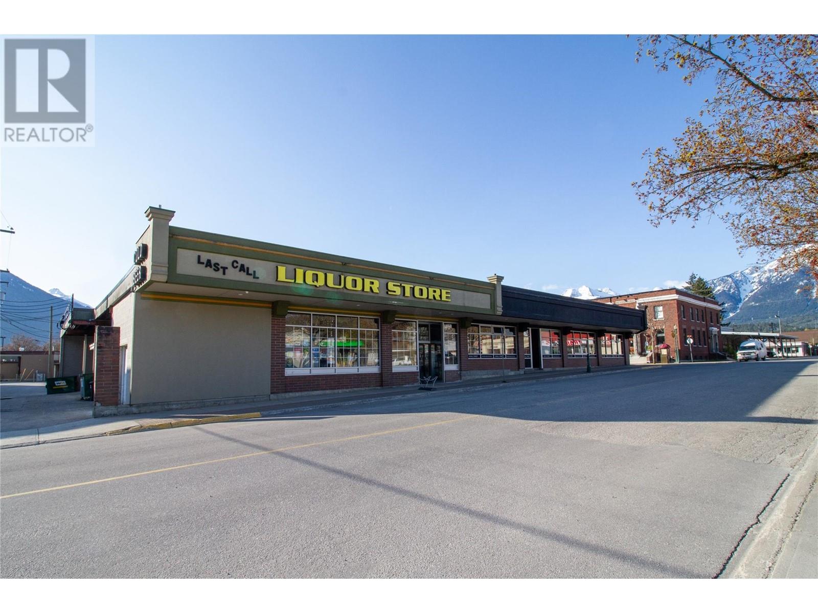 314 First Street West, Revelstoke