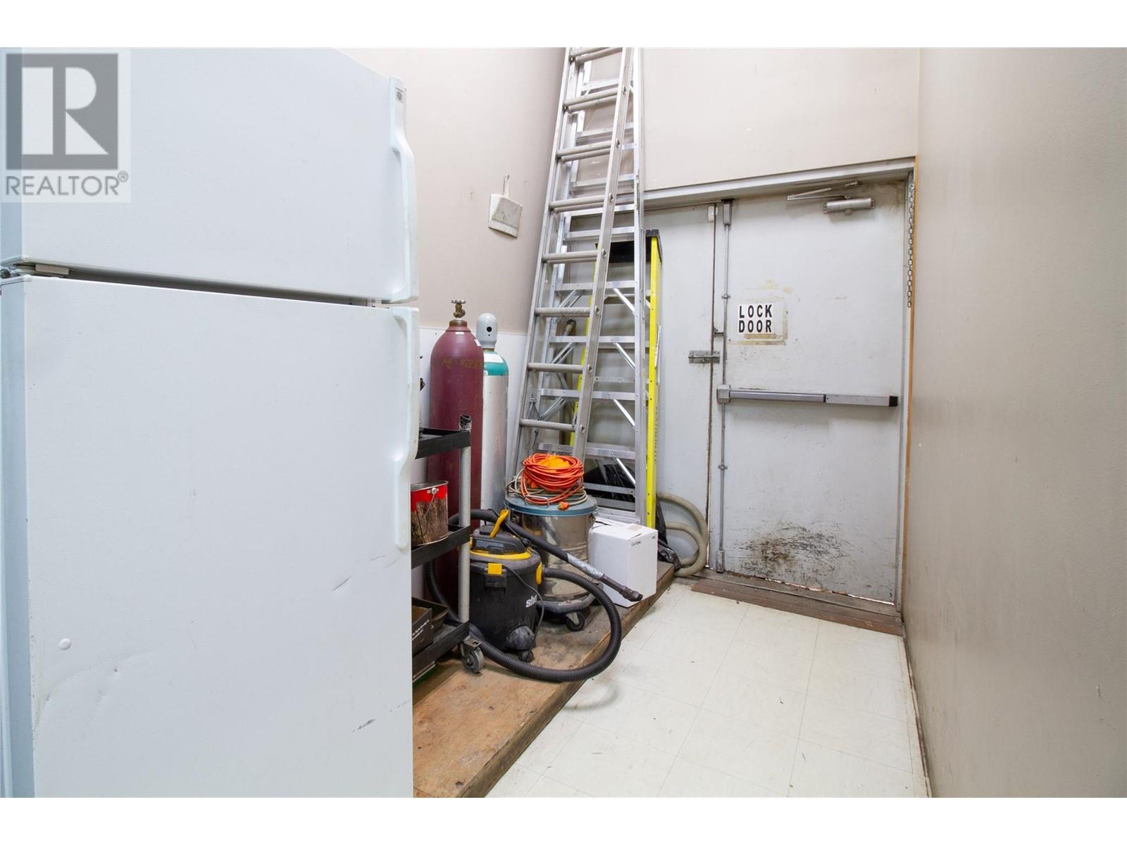  314 First Street West, Revelstoke