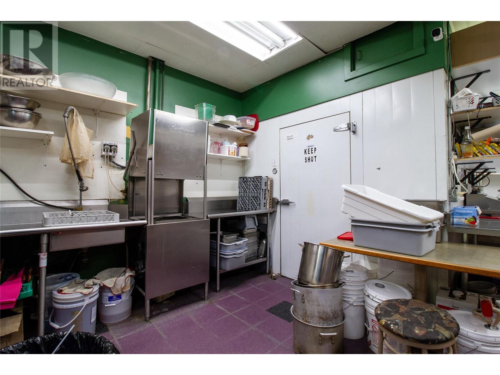  314 First Street West, Revelstoke