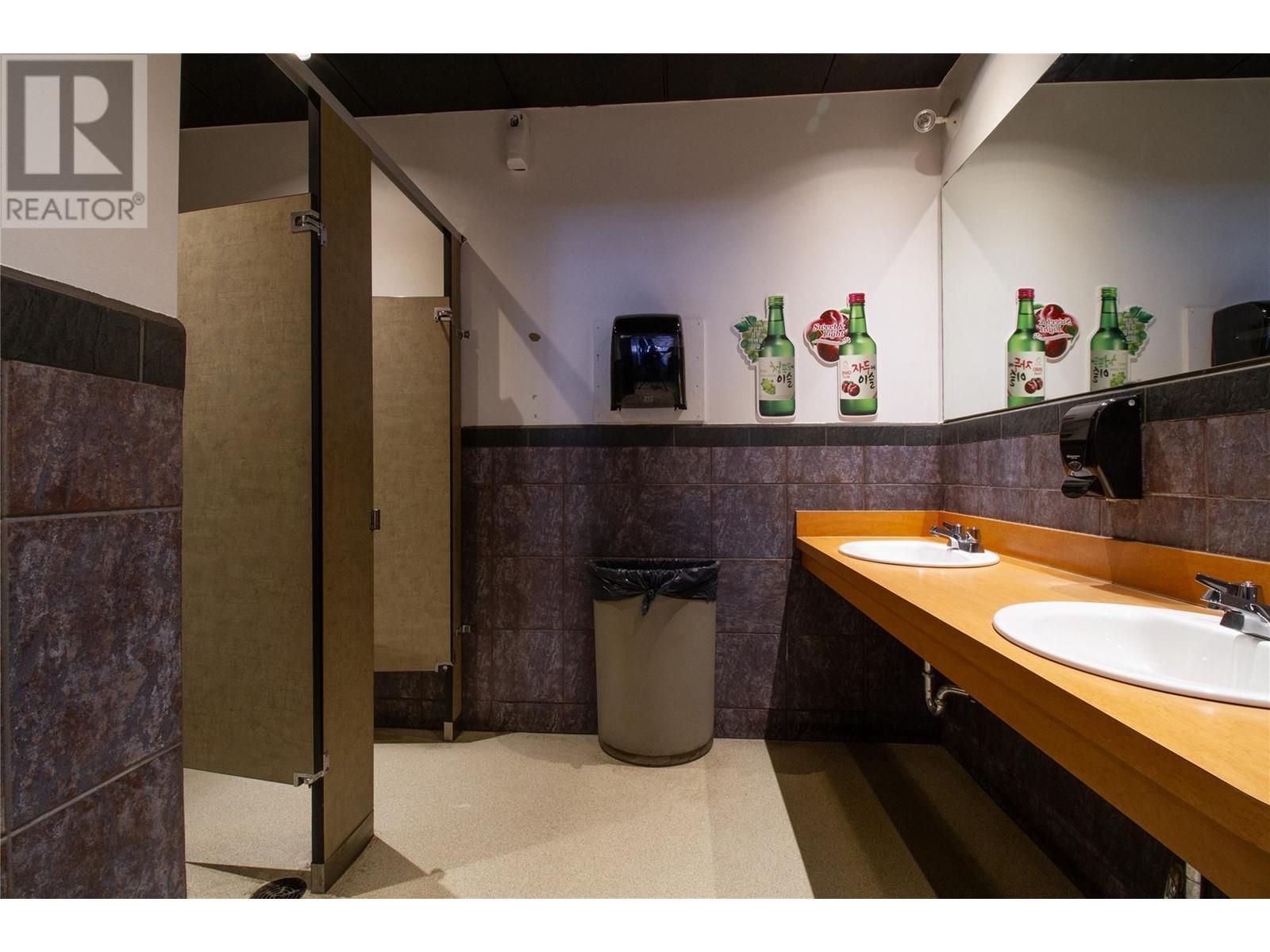  314 First Street West, Revelstoke