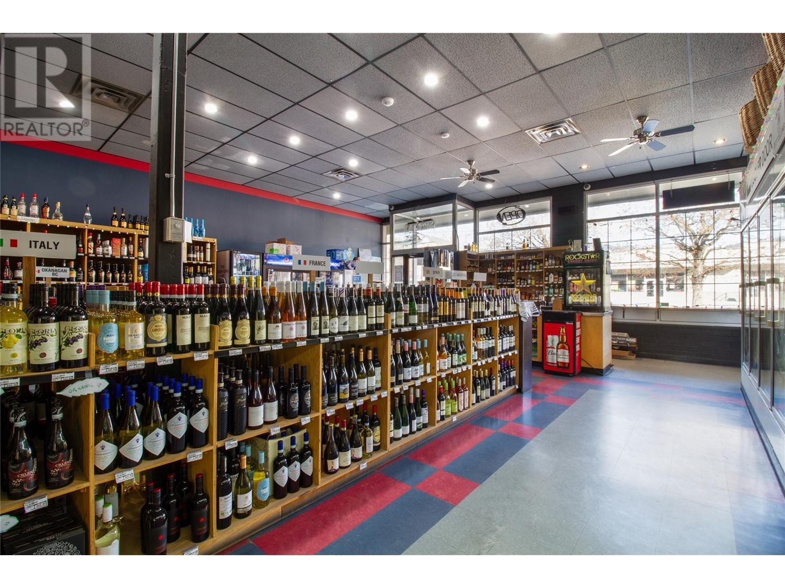  314 First Street West, Revelstoke