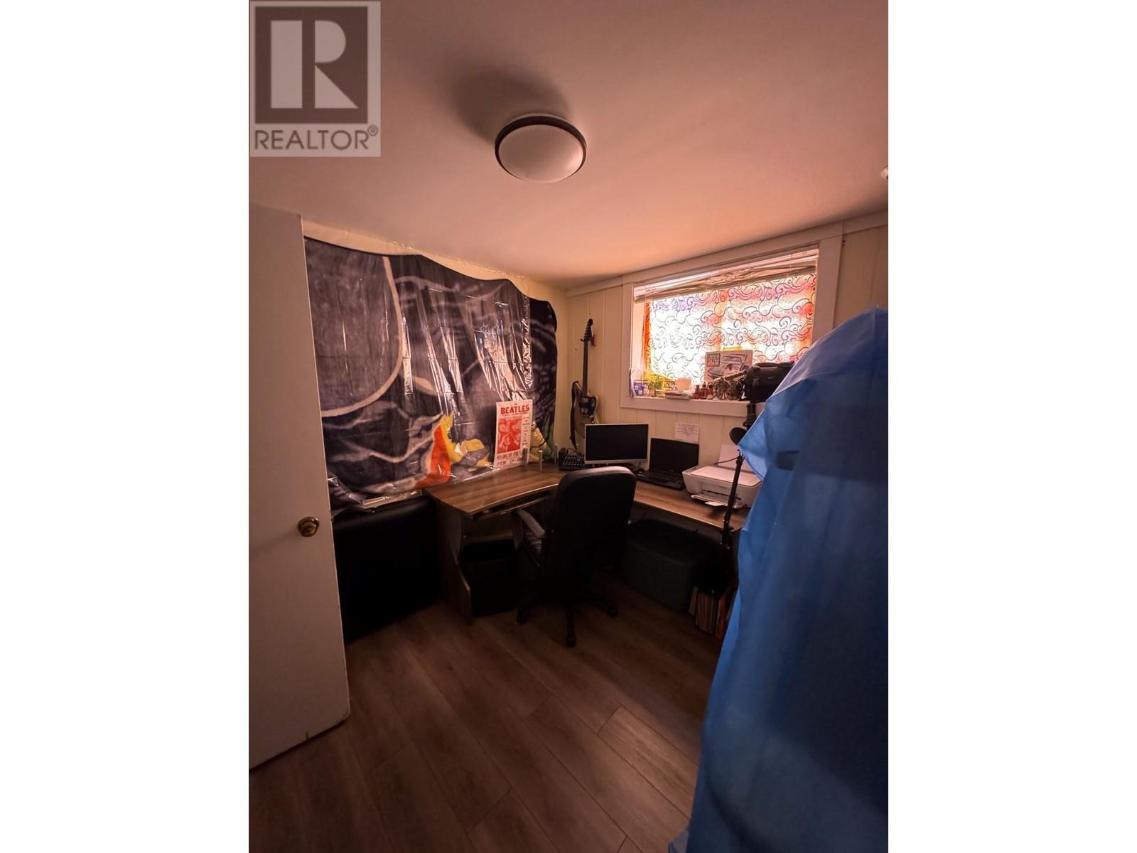 170 MCPHERSON Crescent, Penticton