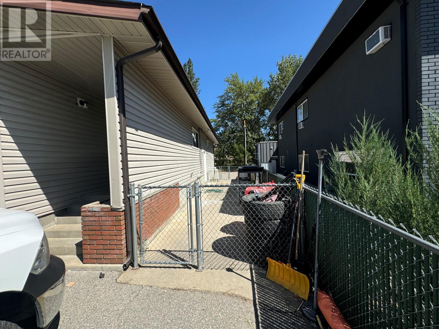 170 MCPHERSON Crescent, Penticton