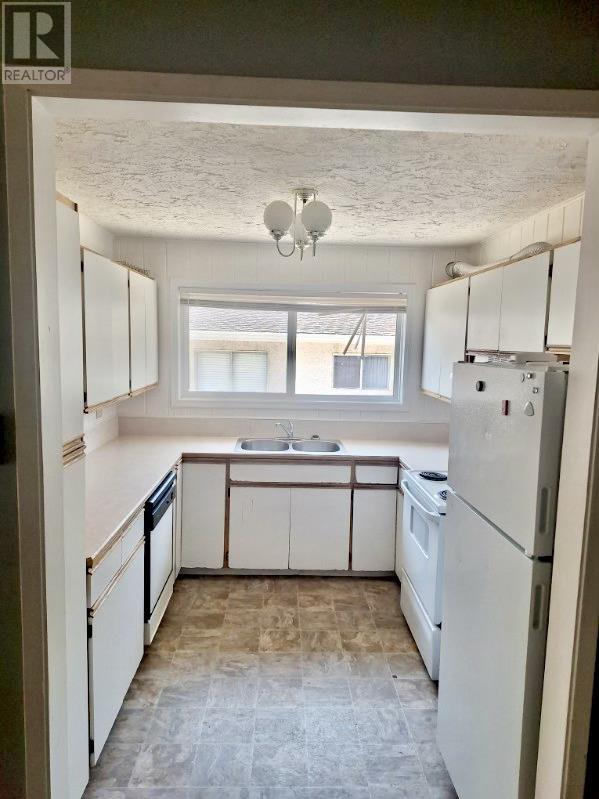 170 MCPHERSON Crescent, Penticton