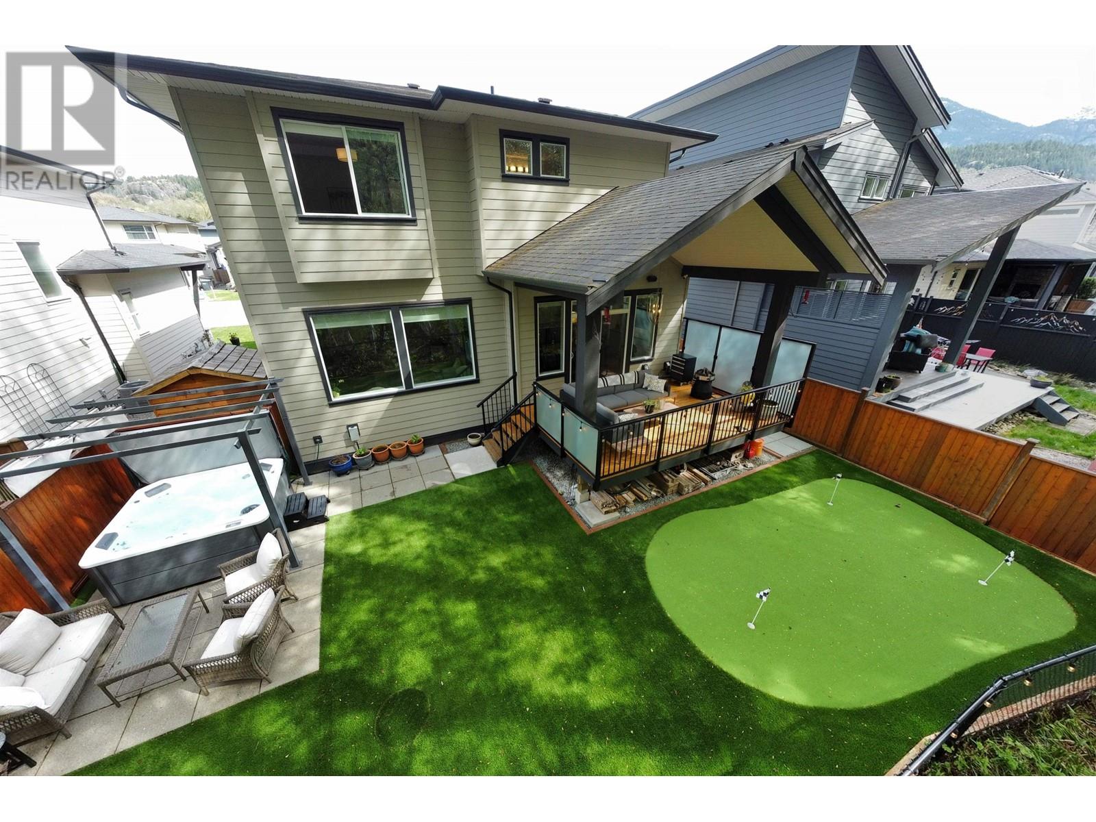 39253 FALCON CRESCENT, Squamish