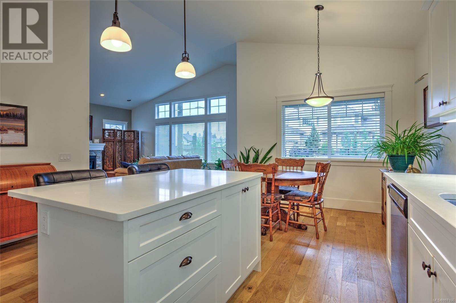 190 Village Way, Duncan