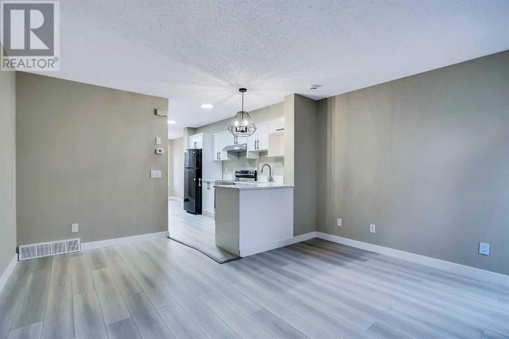 Single Family House for Sale in  Saddlebrook Point NE Saddle Ridge Calgary 
