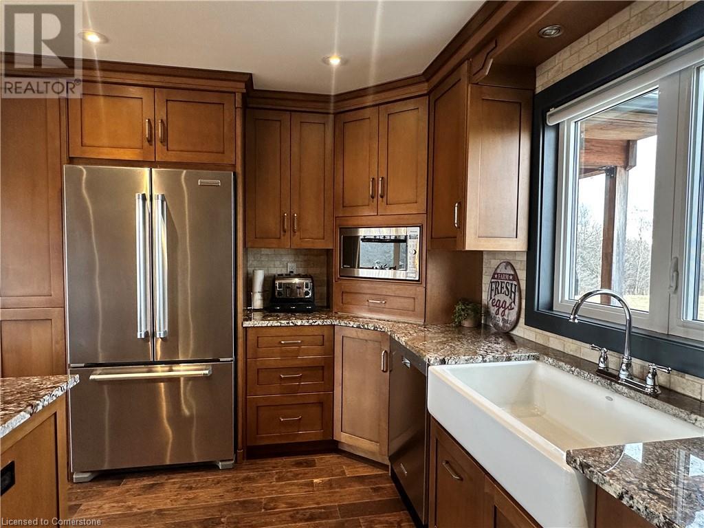 Photo 15 of 1655 Indiana Road, Canfield ON