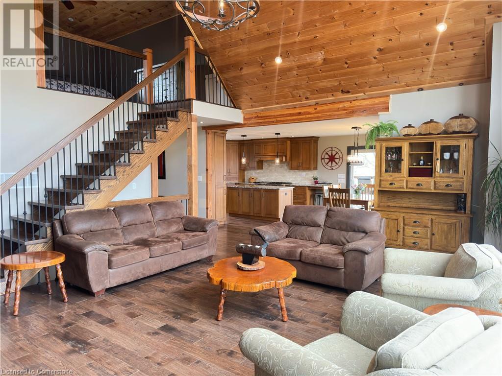 Photo 20 of 1655 Indiana Road, Canfield ON