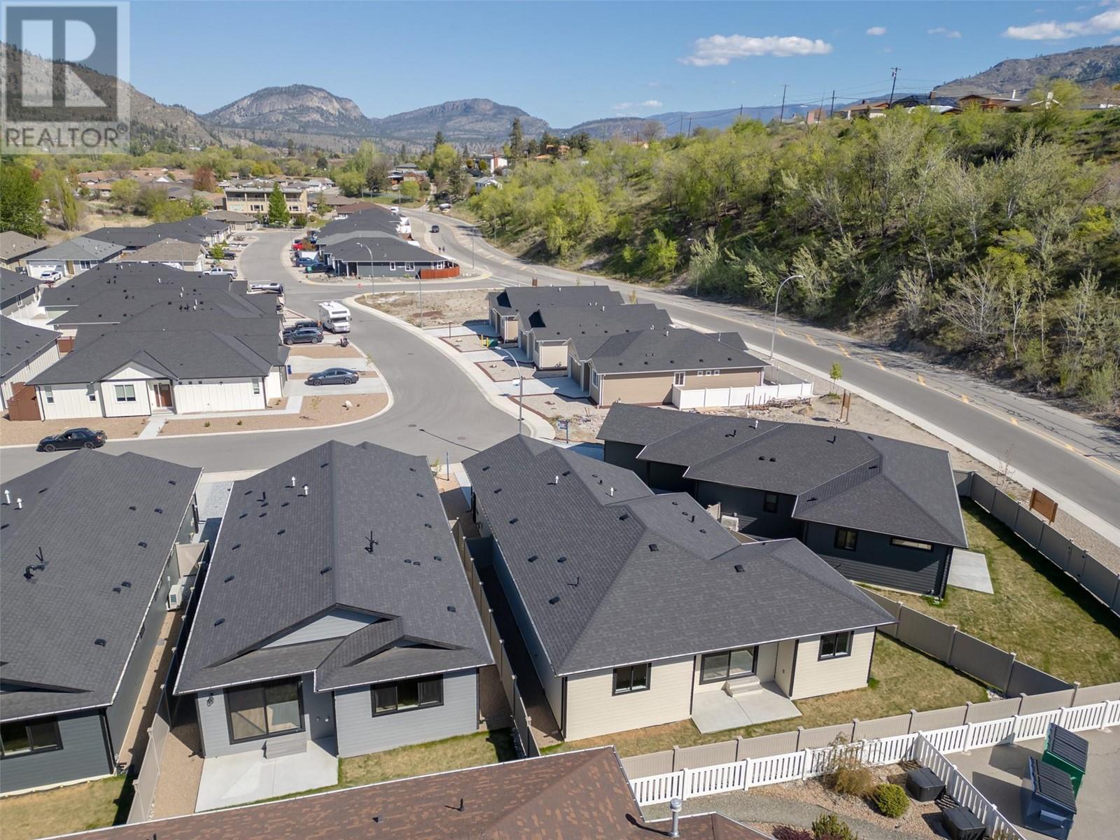 261 BENTGRASS Avenue, Oliver