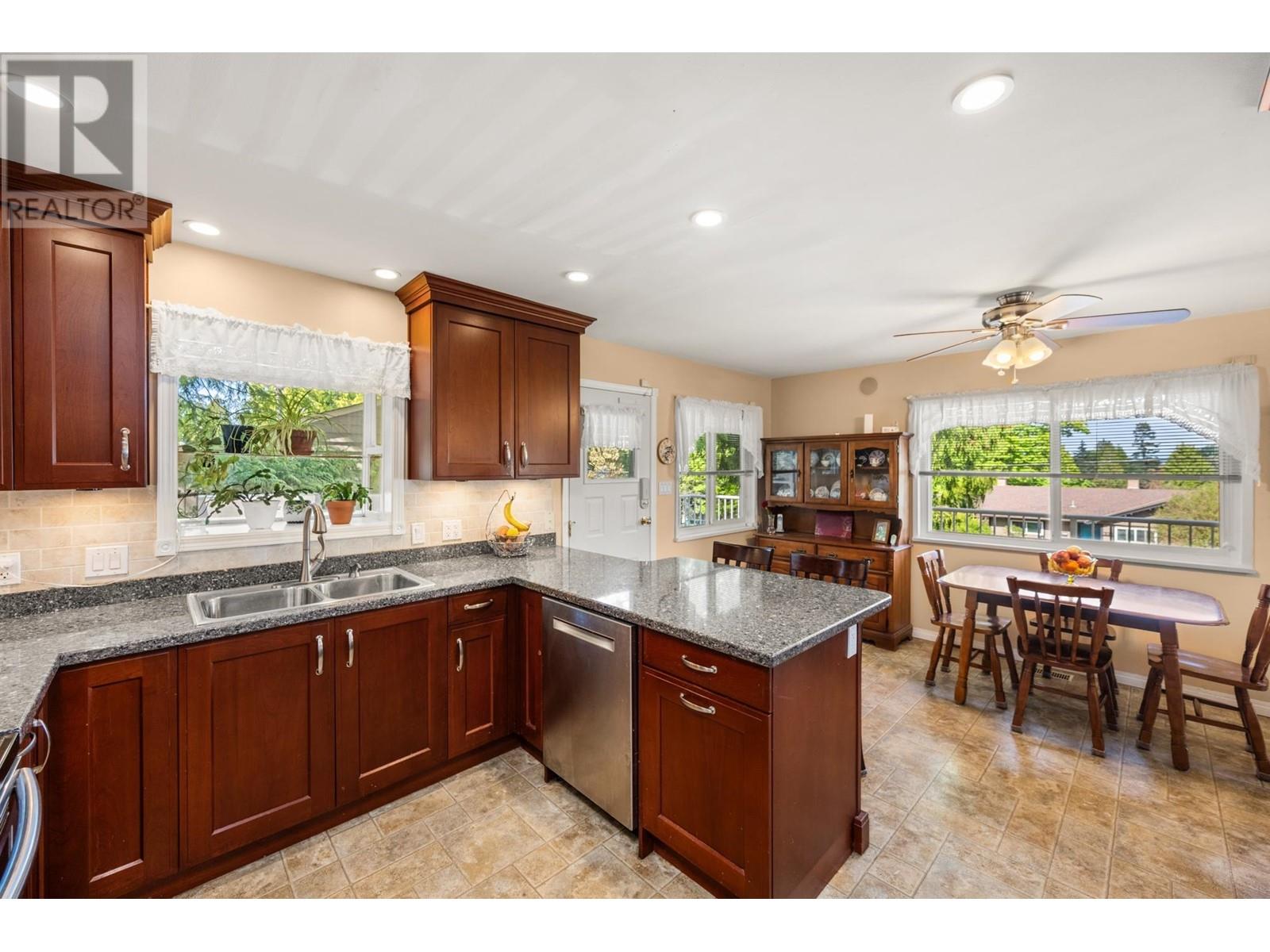 889 BAYVIEW Drive, Tsawwassen
