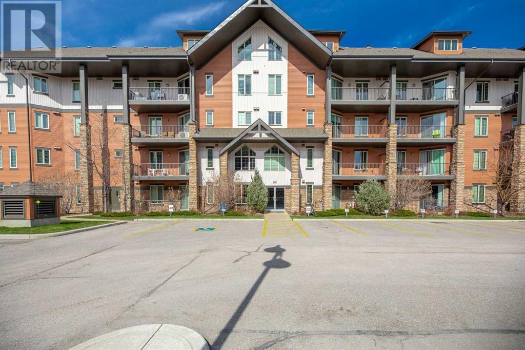 15 Sunset Square, Cochrane