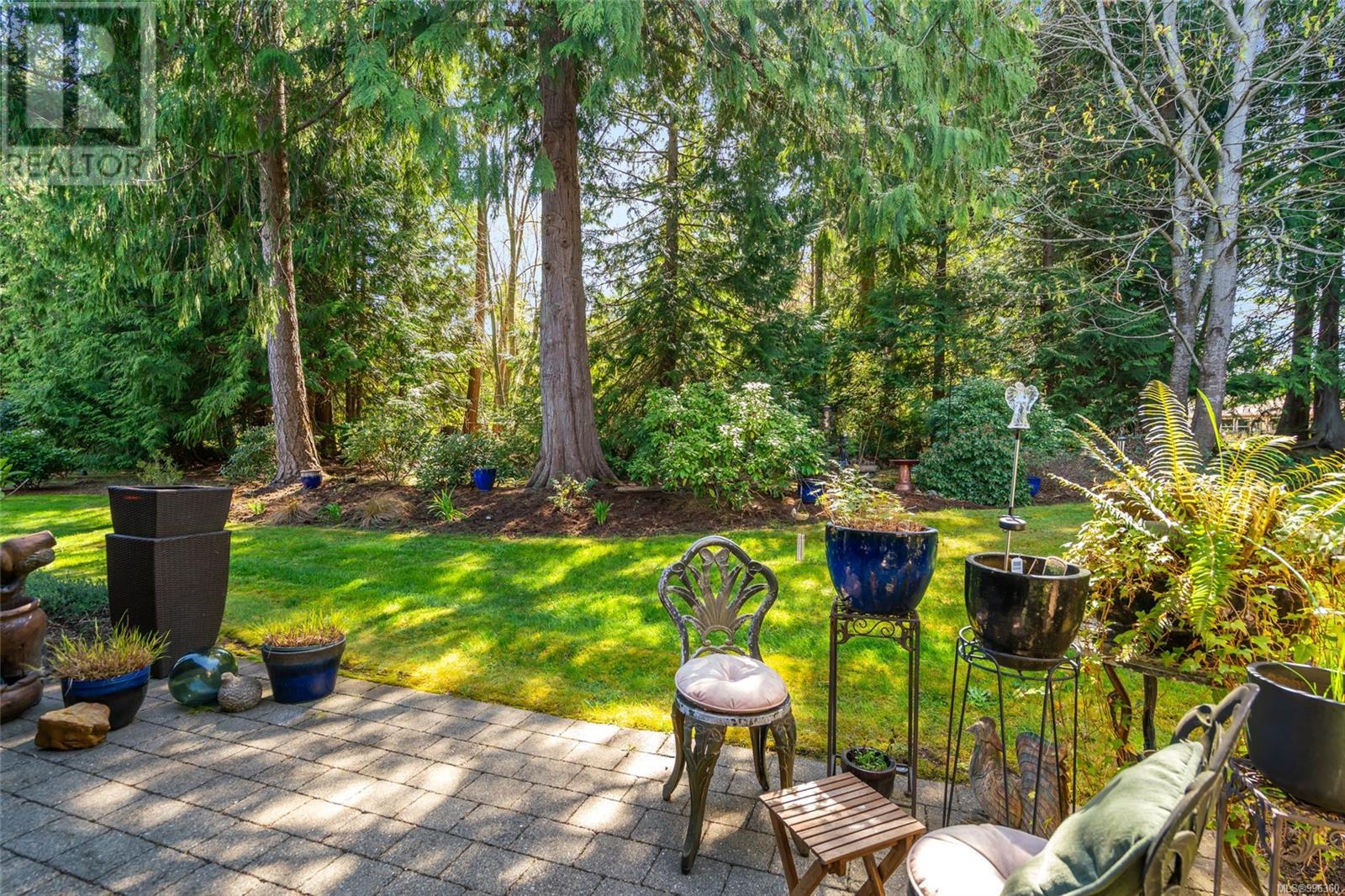 532 Eaglewood Crt, Qualicum Beach