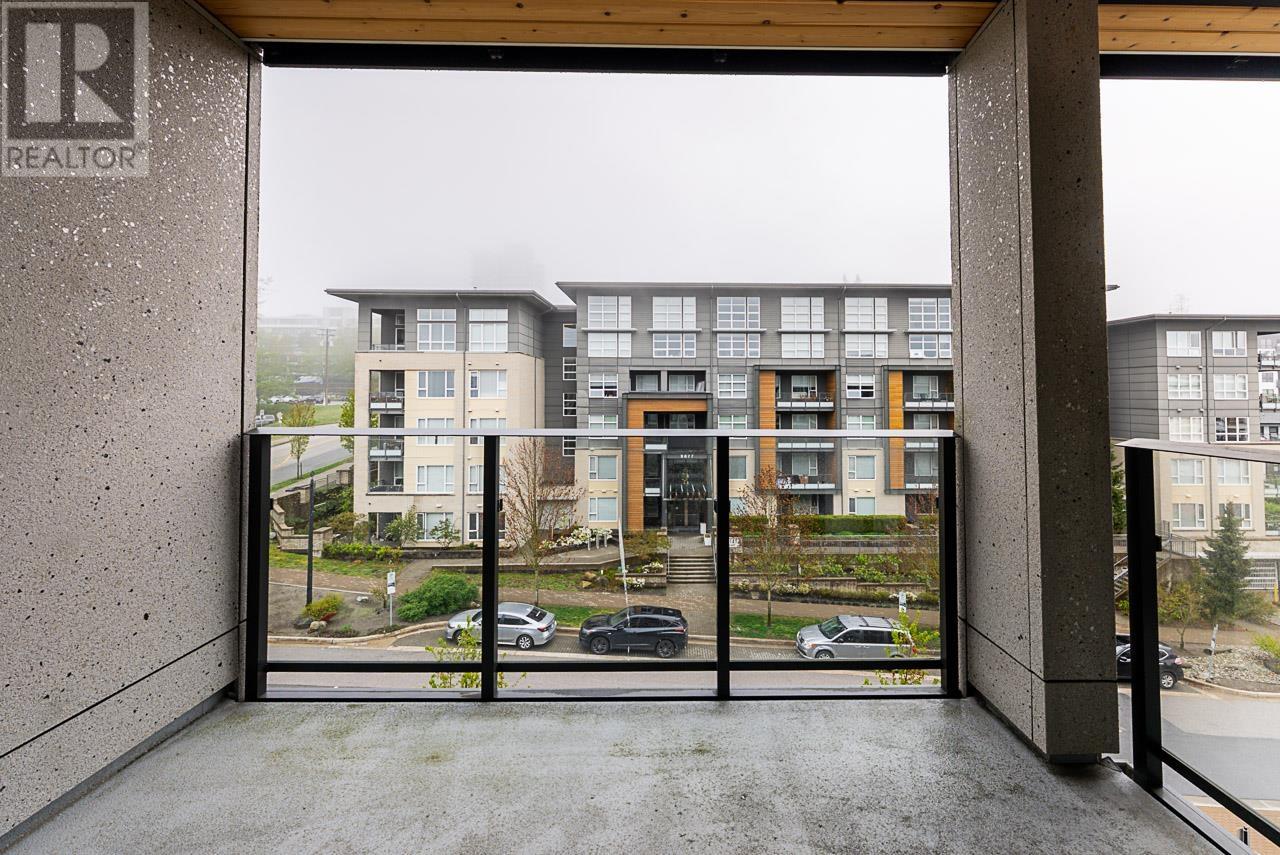 Photo 2 of 512 9888 University Crescent, Burnaby BC