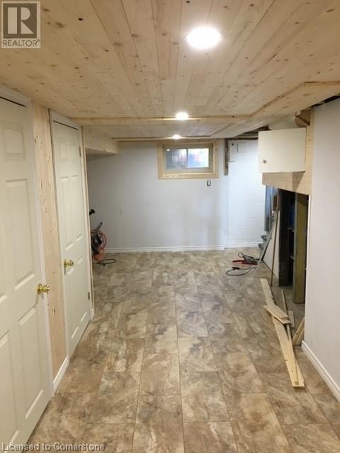Photo 2 of 68 Queen Street S, Thorold ON
