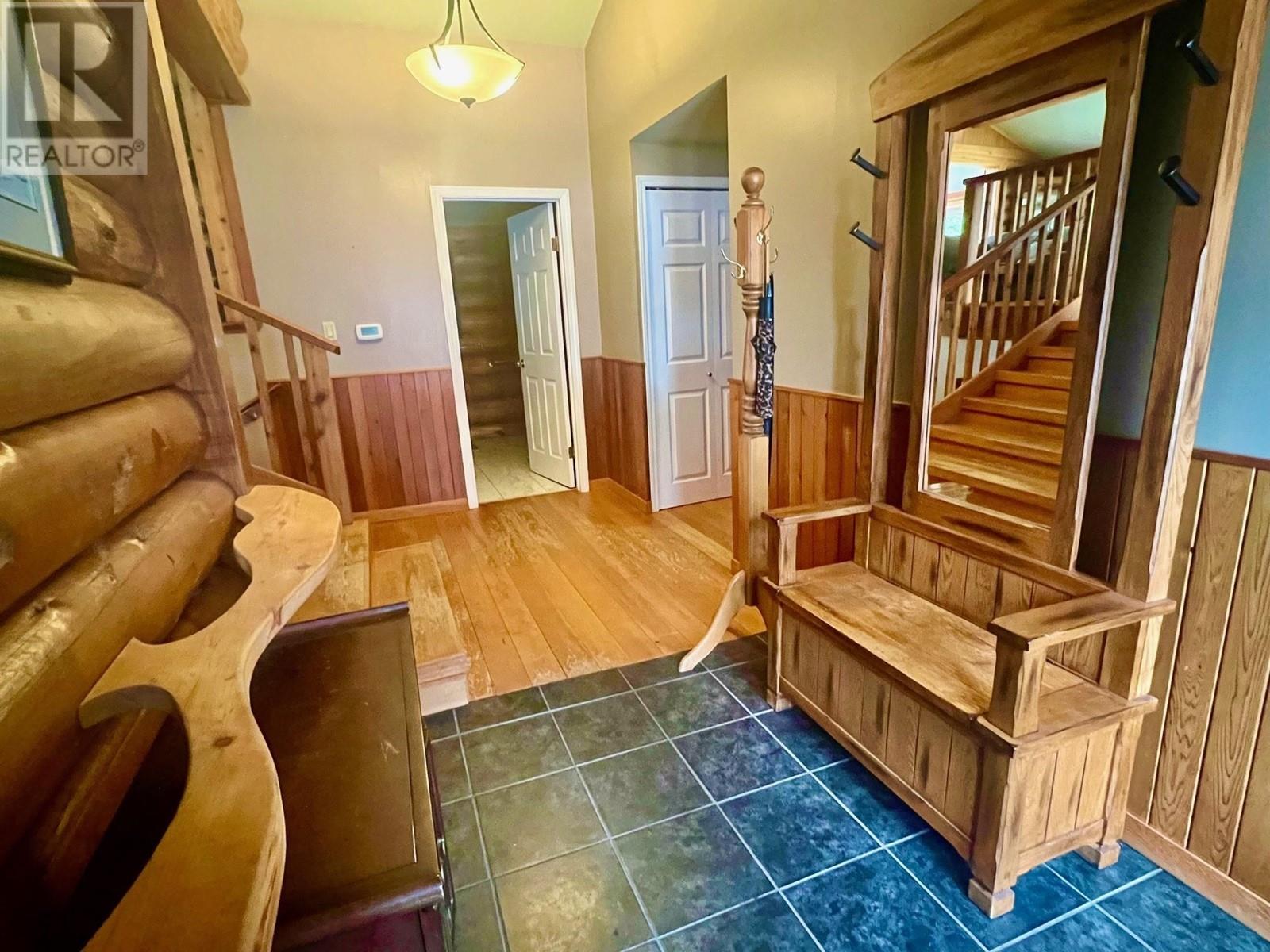 1384 ELM STREET, Telkwa
