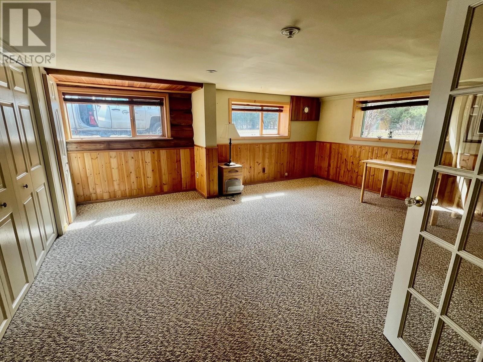 1384 ELM STREET, Telkwa