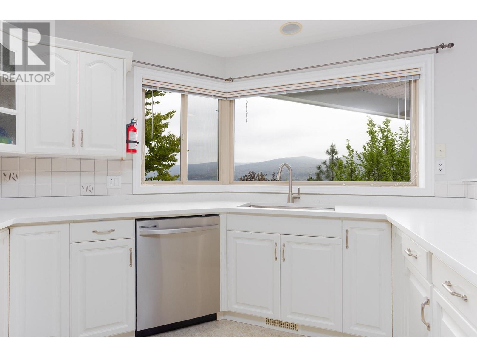 233 4074 Gellatly Road, West Kelowna